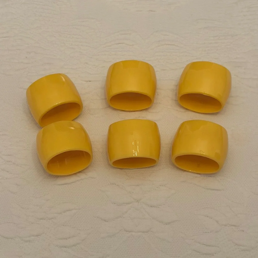 Vintage Yellow Napkin Rings Set of 6 Glossy Plastic Barrel Table Decor MCM Style